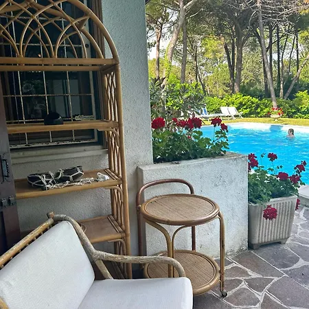 Sunshine With Pool Lignano Sabbiadoro