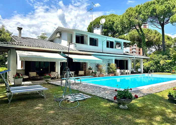 Sunshine With Pool Вилла Линьяно-Саббьядоро